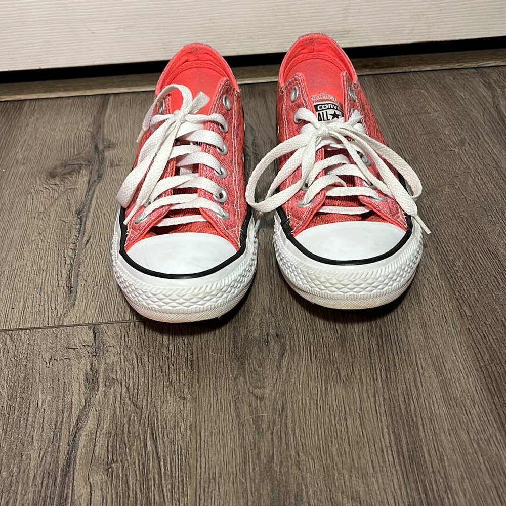 Pink Women’s Converse
